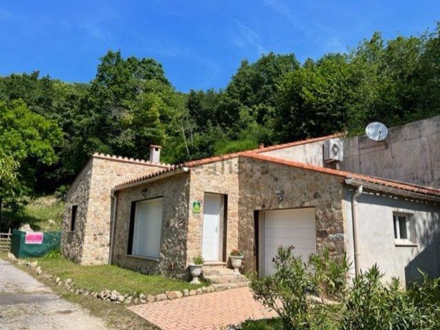 Maison vente à Baynat D'en Cheiss, Saint-Laurent-de-Cerdans