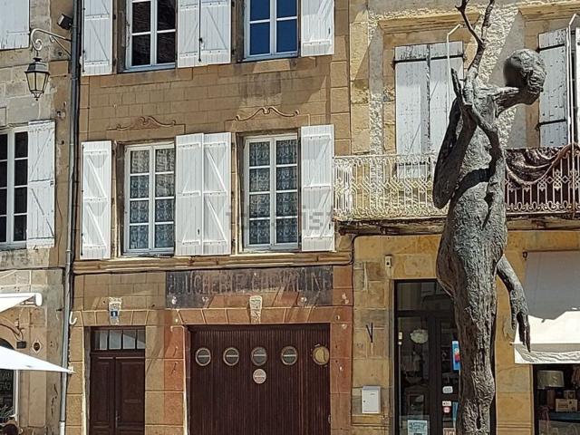 Maison vente à Saint-Céré, Lot