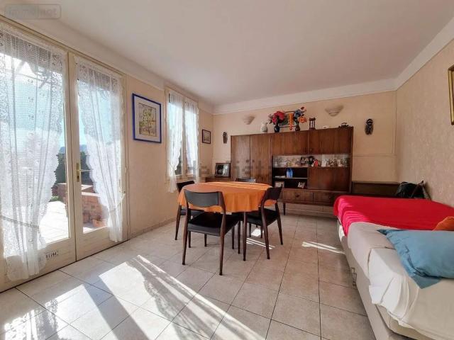 Maison vente à Côteaux du Trianon, Saint-Léger-du-Bourg-Denis
