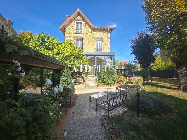 Maison vente à Les Chardonnais, Saint-Leu-la-Forêt
