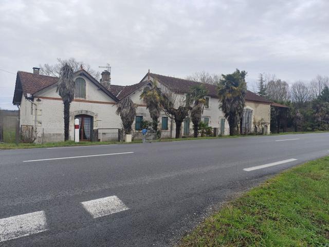 Maison vente à Le Bleuil, Saint-Martial-d'Artenset