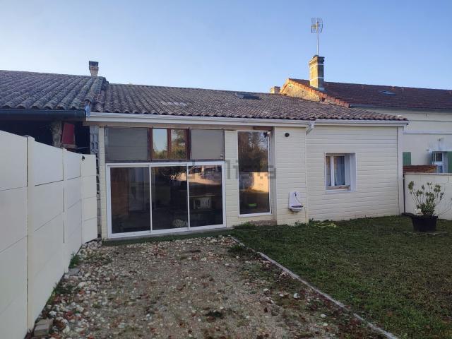 Maison vente à Saint-Martin-d'Ary, Charente-Maritime