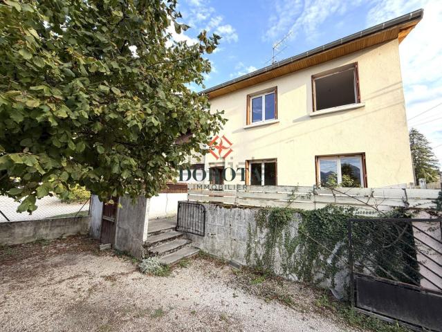 Maison vente à Le Village, Saint-Martin-d'Hères