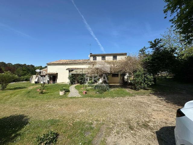 Maison vente à Les Corres, Saint-Martin-de-Gurson
