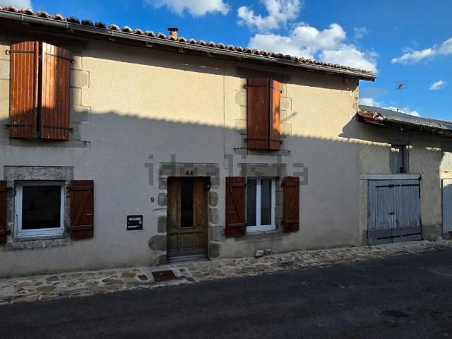 Maison vente à Les Ceps, Saint-Maurice-des-Lions