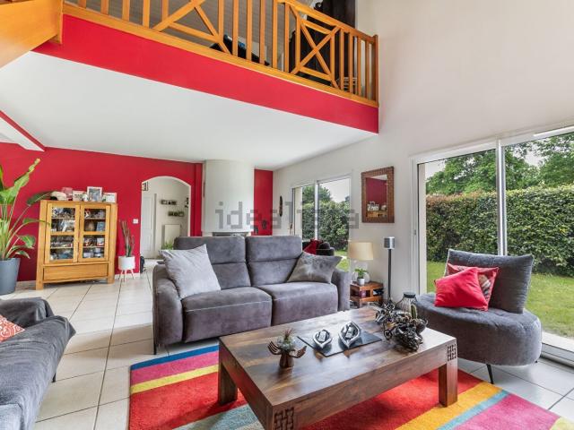 Maison vente à Saint-Médard-d'Eyrans, Gironde