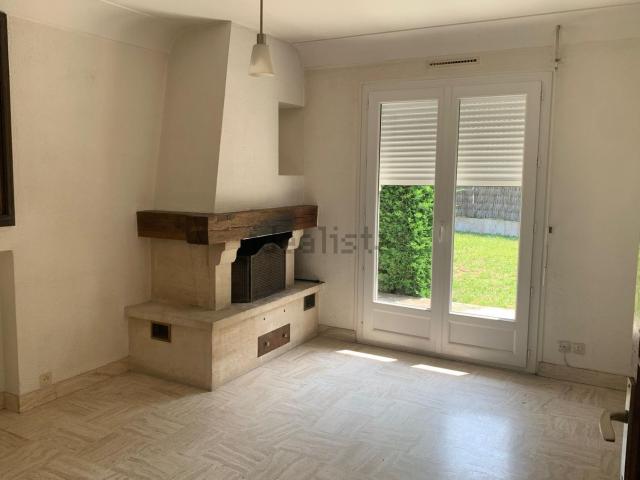 Maison location à Saint-Médard-d'Eyrans, Gironde