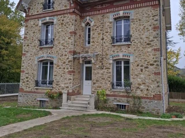 Maison location à Saint-Cyr-sur-Morin, Seine-et-Marne