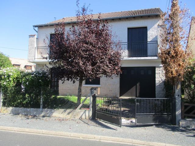 Maison location à Saint-Pantaléon-de-Larche, Corrèze