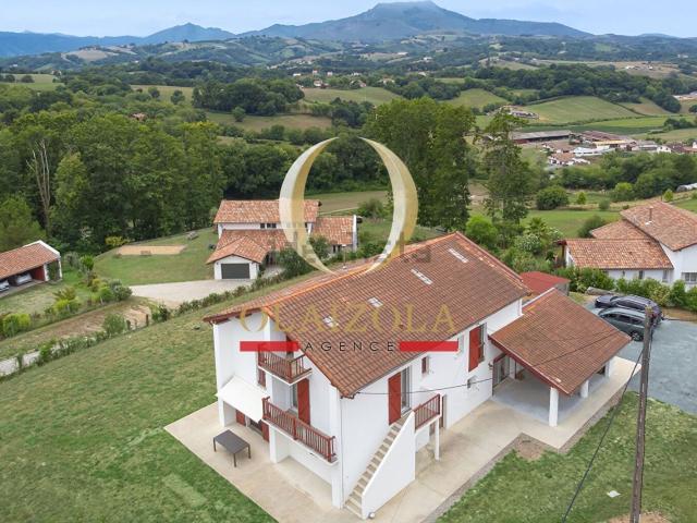 Maison vente à Lapurdi, Saint-Pée-sur-Nivelle