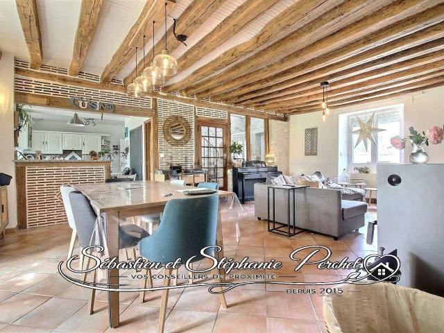 Maison vente à Coulemelle, Saint-Péravy-la-Colombe