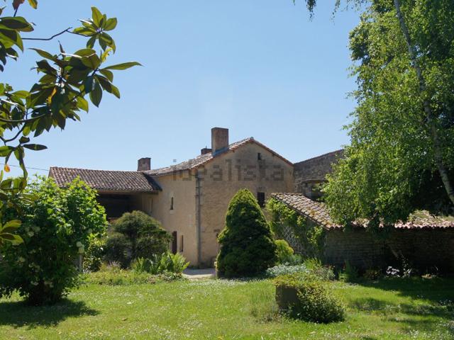 Maison vente à Saint-Saviol, Saint-Pierre-d'Exideuil