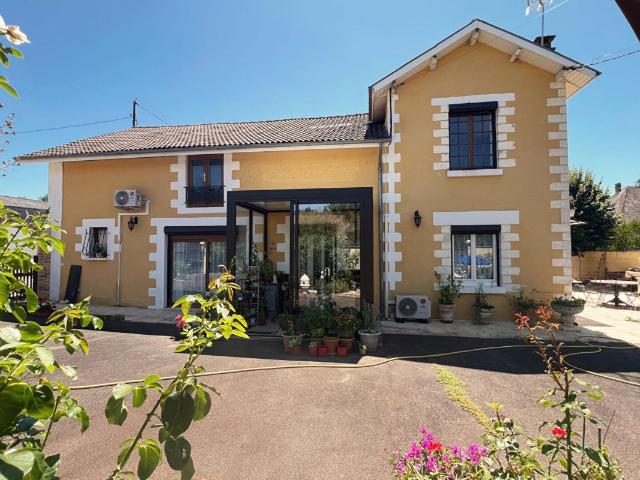 Maison vente à Nontron, Saint-pierre-de-côle