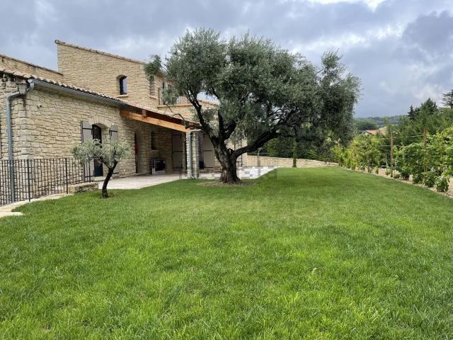 Maison location à Saint-Pierre-de-Vassols, Vaucluse