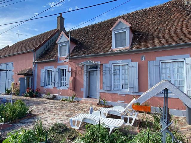 Maison vente à Les Feuilles, Saint-Pierre-les-Étieux