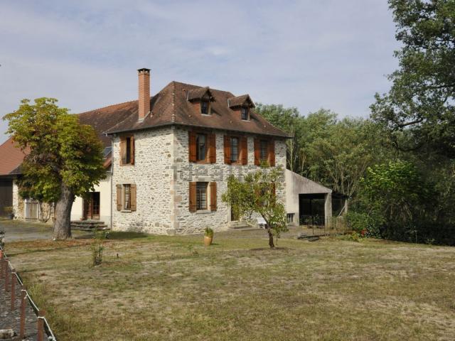 Maison vente à Le Theil, Saint-Priest-Ligoure