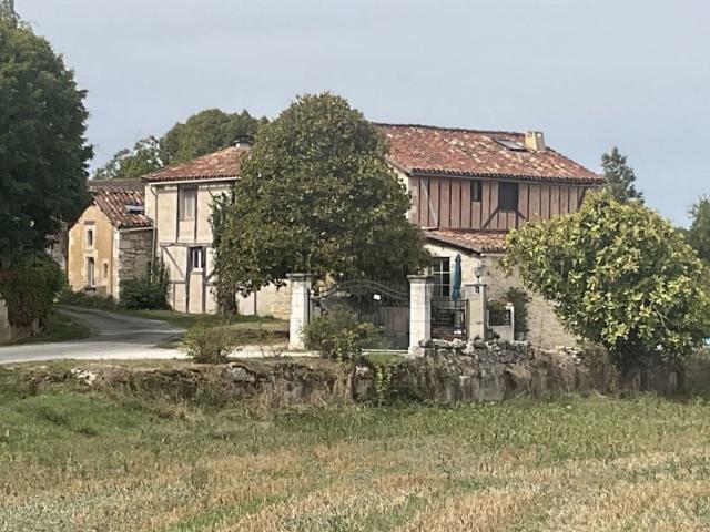 Maison vente à Festalemps, Saint-Privat-en-Périgord