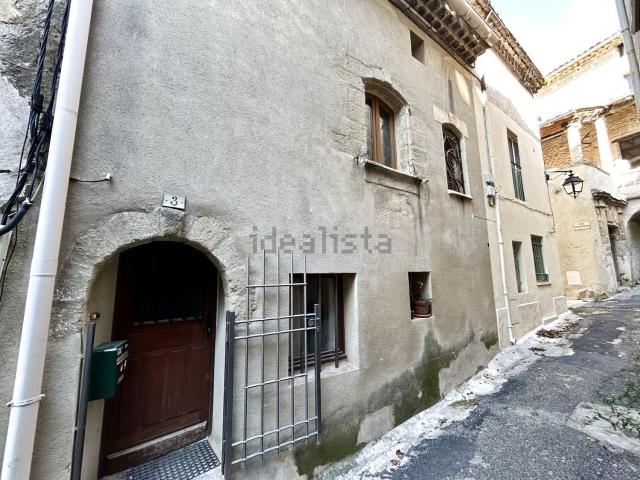 Maison vente à Saint-Quentin-la-Poterie, Gard