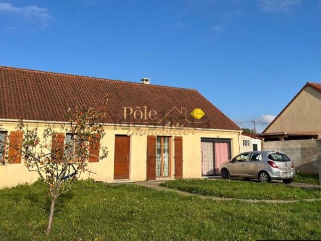Maison location à Le Plessis Chaumont, Saint-Rémy-sur-Avre