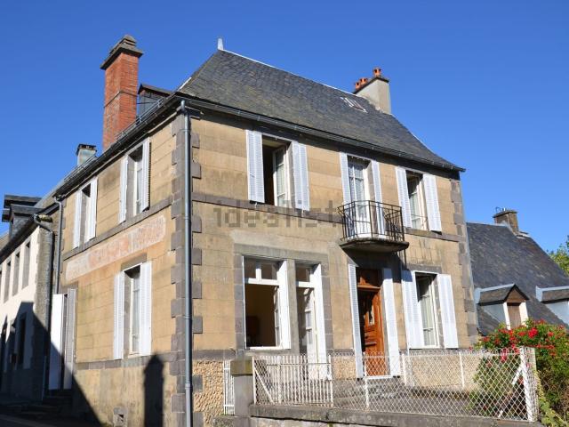 Maison vente à La Collonge, Saint-Sauves-d'Auvergne