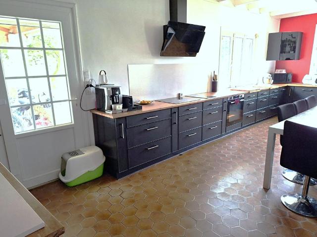 Maison vente à Saint-Jean-d'Angély, Saint-savinien
