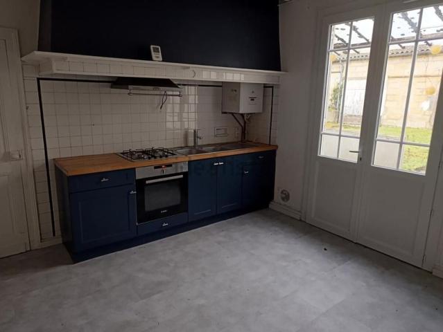 Maison vente à Saint-Seurin-sur-l'Isle, Gironde