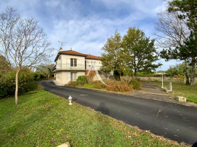 Maison vente à Saintes, Saint-sever-de-saintonge
