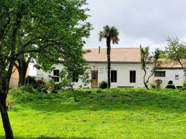 Maison vente à Le Bourg, Saint-Sorlin-de-Conac