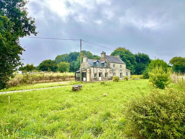 Maison vente à Loc-Eguiner-Saint-Thégonnec, Saint-Thégonnec Loc-Eguiner