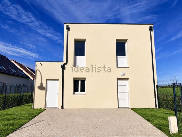 Maison location à Saint-Vaast-en-Chaussée, Somme
