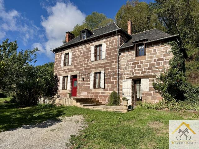 Maison vente à Les Teyres, Saint-Viance