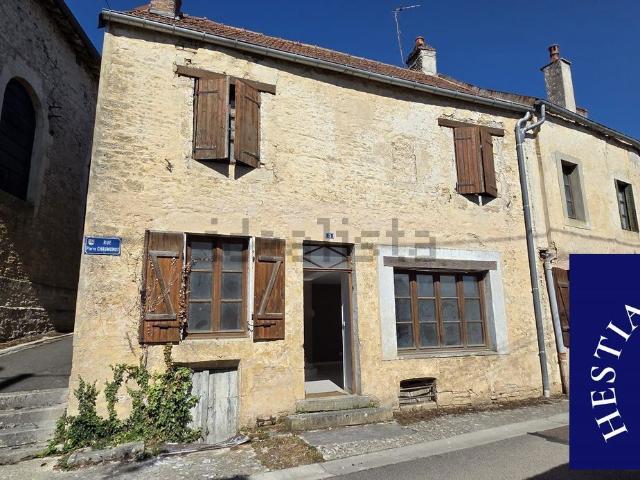 Maison vente à Sainte-Colombe-sur-Seine, Côte-d'Or