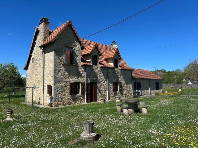 Maison vente à Sainte-Croix, Aveyron