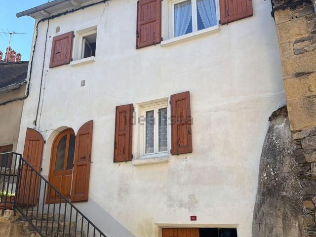 Maison vente à Saint-Geniez-d'Olt, Saint-Geniez d'Olt et d'Aubrac