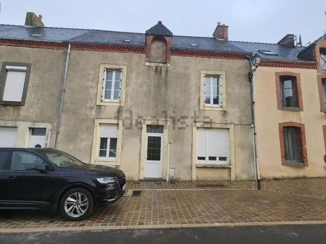 Maison vente à Sainte-Suzanne, Sainte-Suzanne-et-Chammes