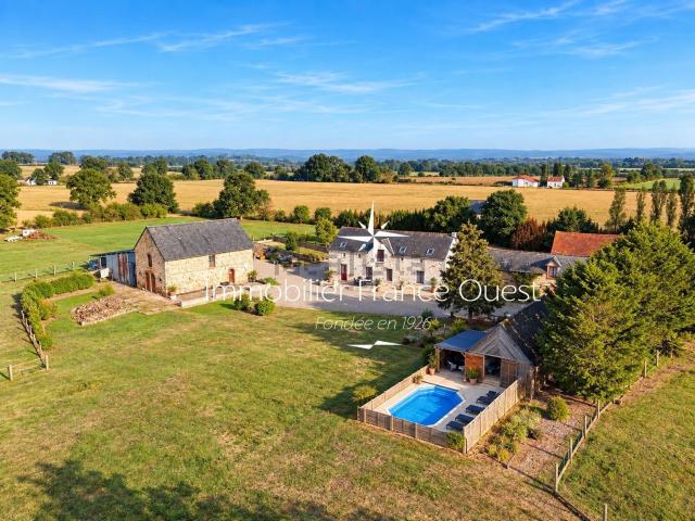 Maison vente à Sainte-Suzanne, Sainte-Suzanne-et-Chammes
