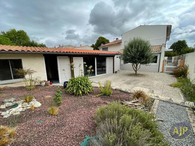 Maison vente à Saintes