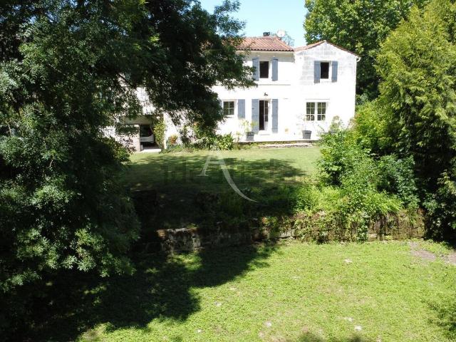Maison vente à Bellevue, Saintes