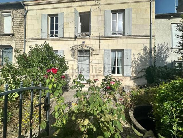 Maison vente à Saint-Pallais, Saintes