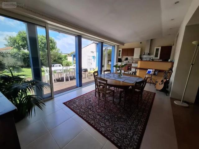Maison vente à Saint-Pierre, Saintes