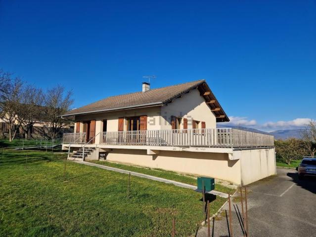Maison vente à Charvaz, Sales