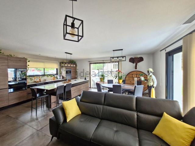 Maison vente à Argileyre, Salles