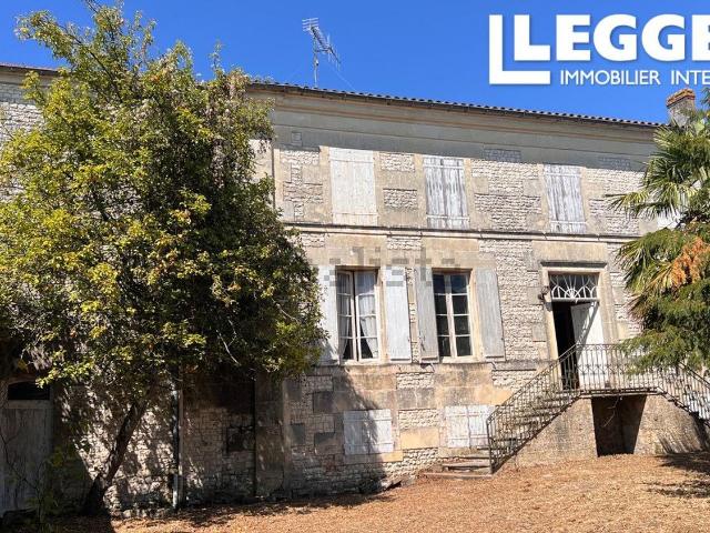 Maison vente à Les Vallades, Salles-d'Angles