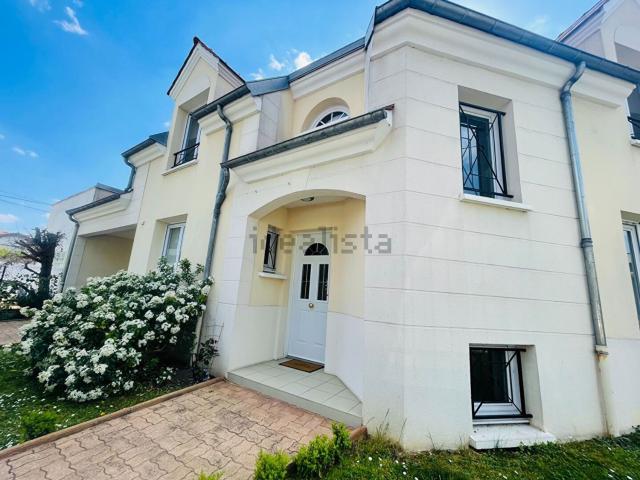 Maison vente à Les Quatres-Chemins, Sartrouville
