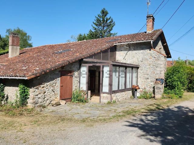Maison vente à Les Champinards, Saulgond