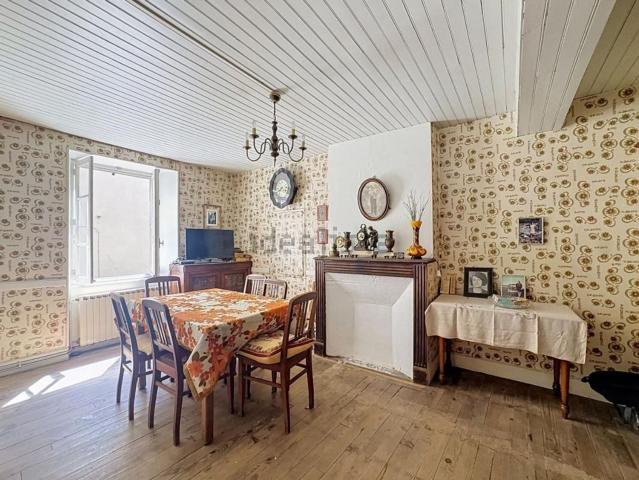 Maison vente à Sauveterre-de-Rouergue, Aveyron
