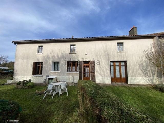 Maison vente à Sauzé-Vaussais, Sauzé-entre-Bois