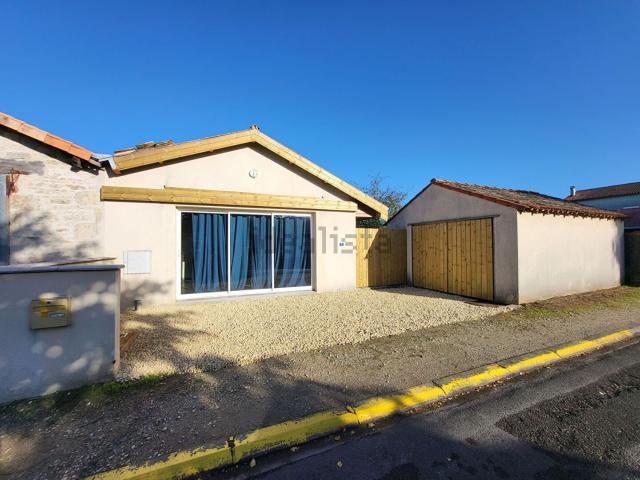 Maison location à Sauzé-Vaussais, Sauzé-entre-Bois