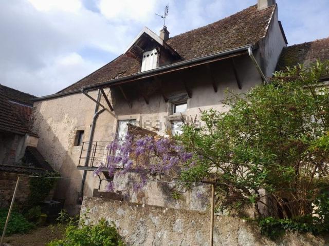 Maison vente à Semur-en-Auxois, Côte-d'Or