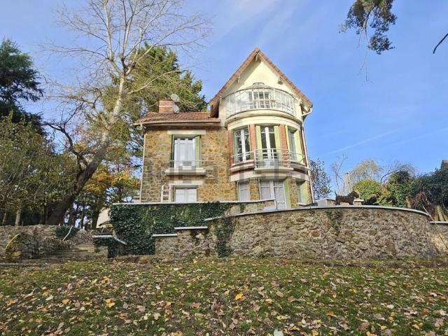 Maison vente à Garnes, Senlisse